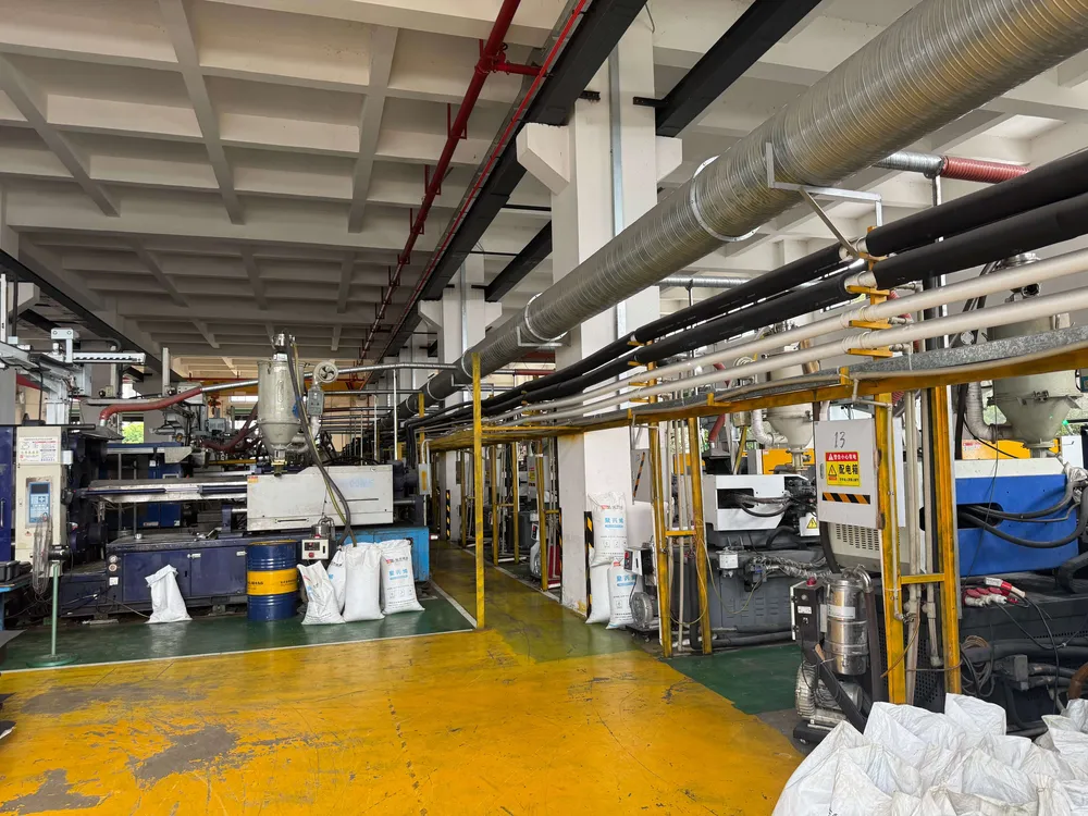 Protective case production workshop