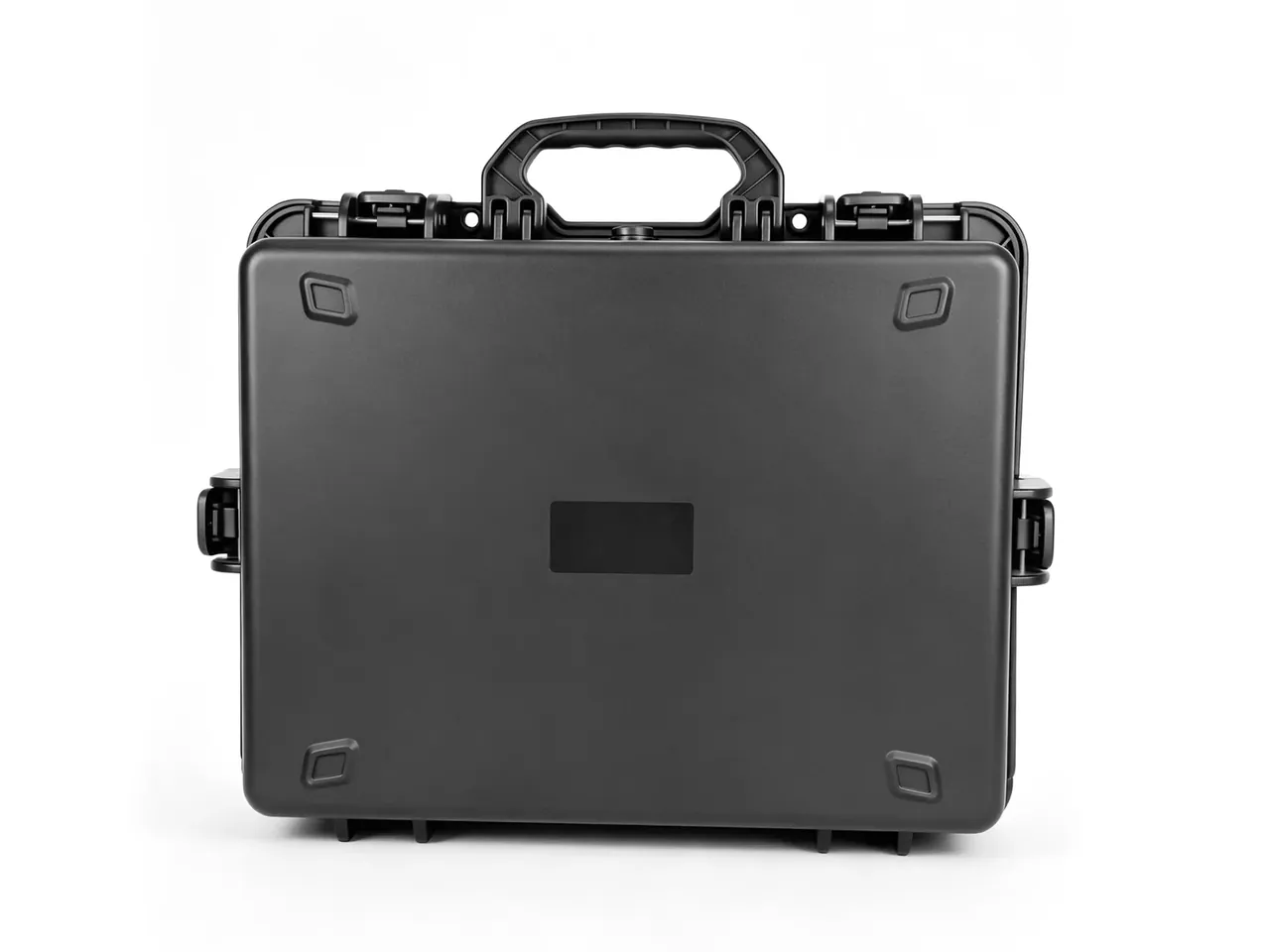 A second case of the same family, also closed and facing front, handle raised, one side latch on each flank