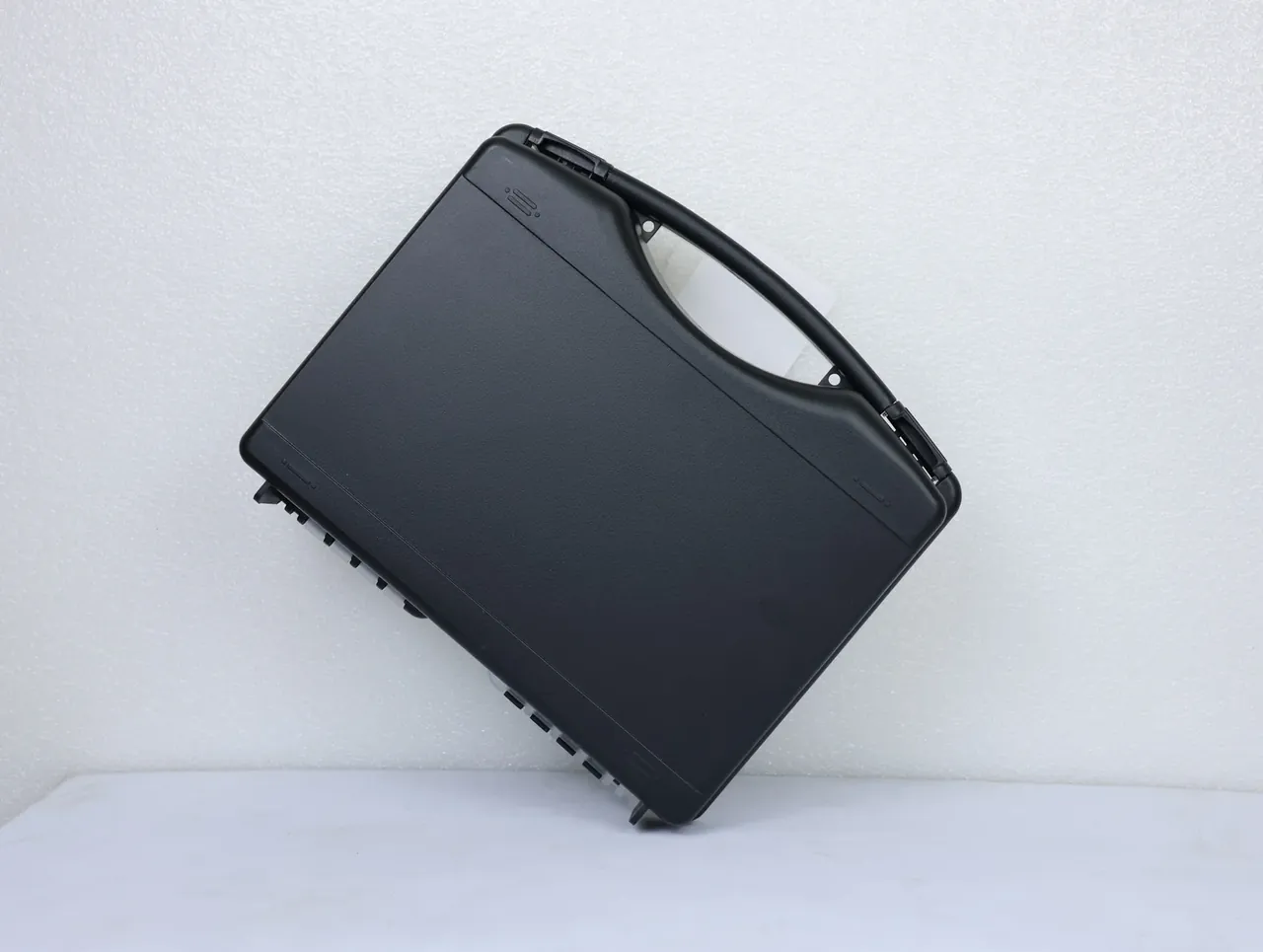7 Numbers to Measure Before Buying a Case Assembly Workstation