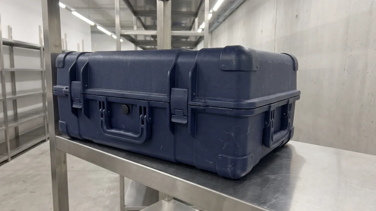 Custom Foam Lining for Protective Cases: Cavity-Cut Cushioning and Positioning