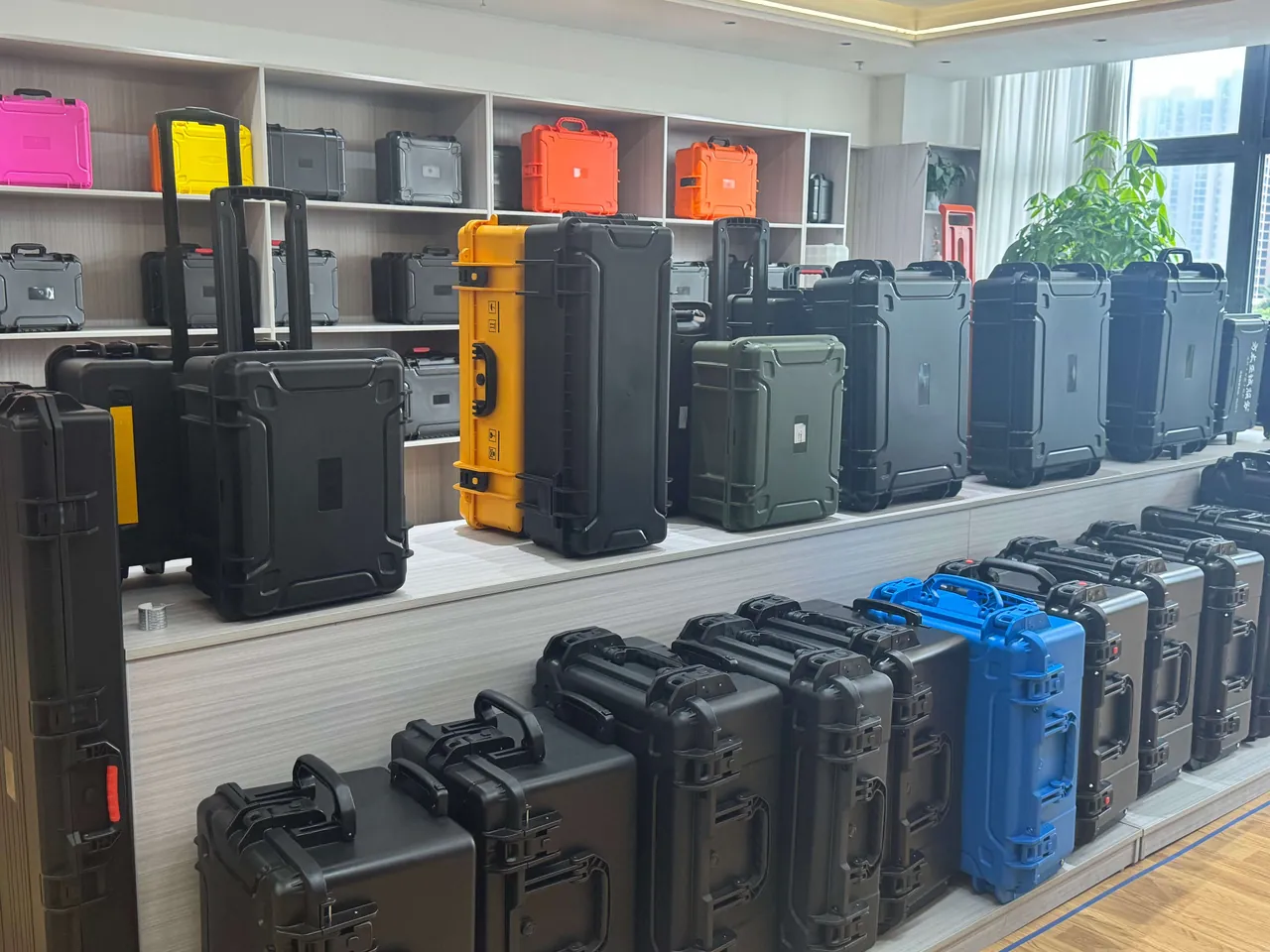 A protective case loaded with powder drums awaiting dispatch after vibration and stacking verification