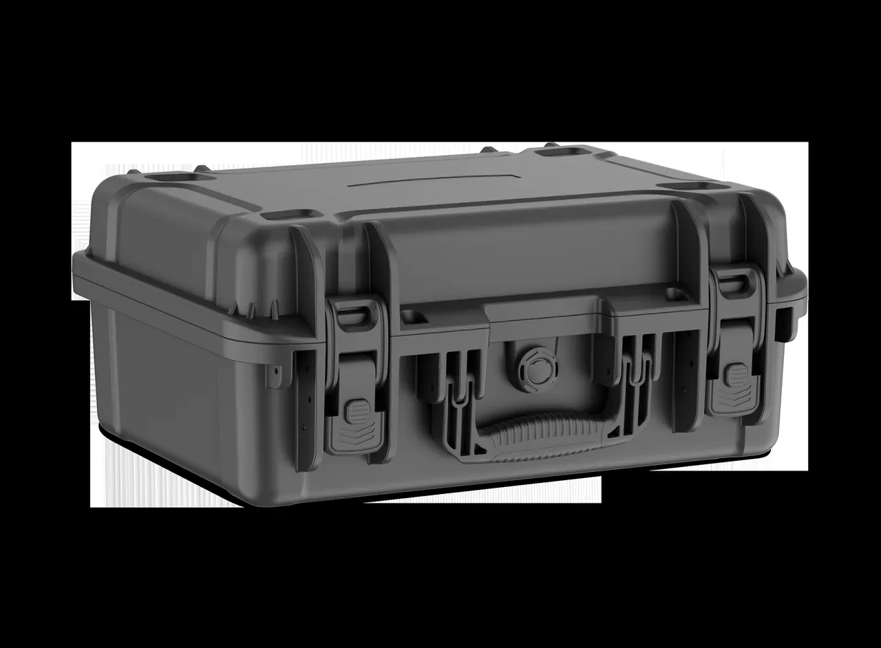 The case turned to the front, two draw latches closed, the round valve on the handle line, the lid joint continuous