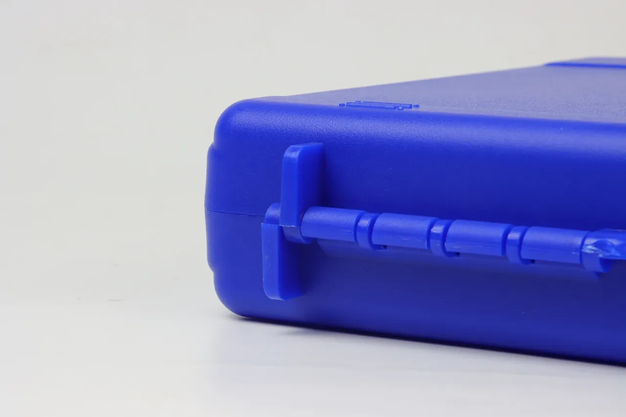 Protective Case Sample Fee: Refundable or Not