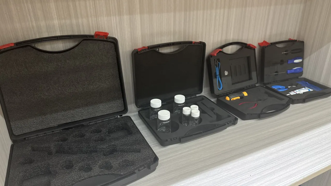 Reliability Testing of O-Ring Seals and Stackable Design - product detail close-up