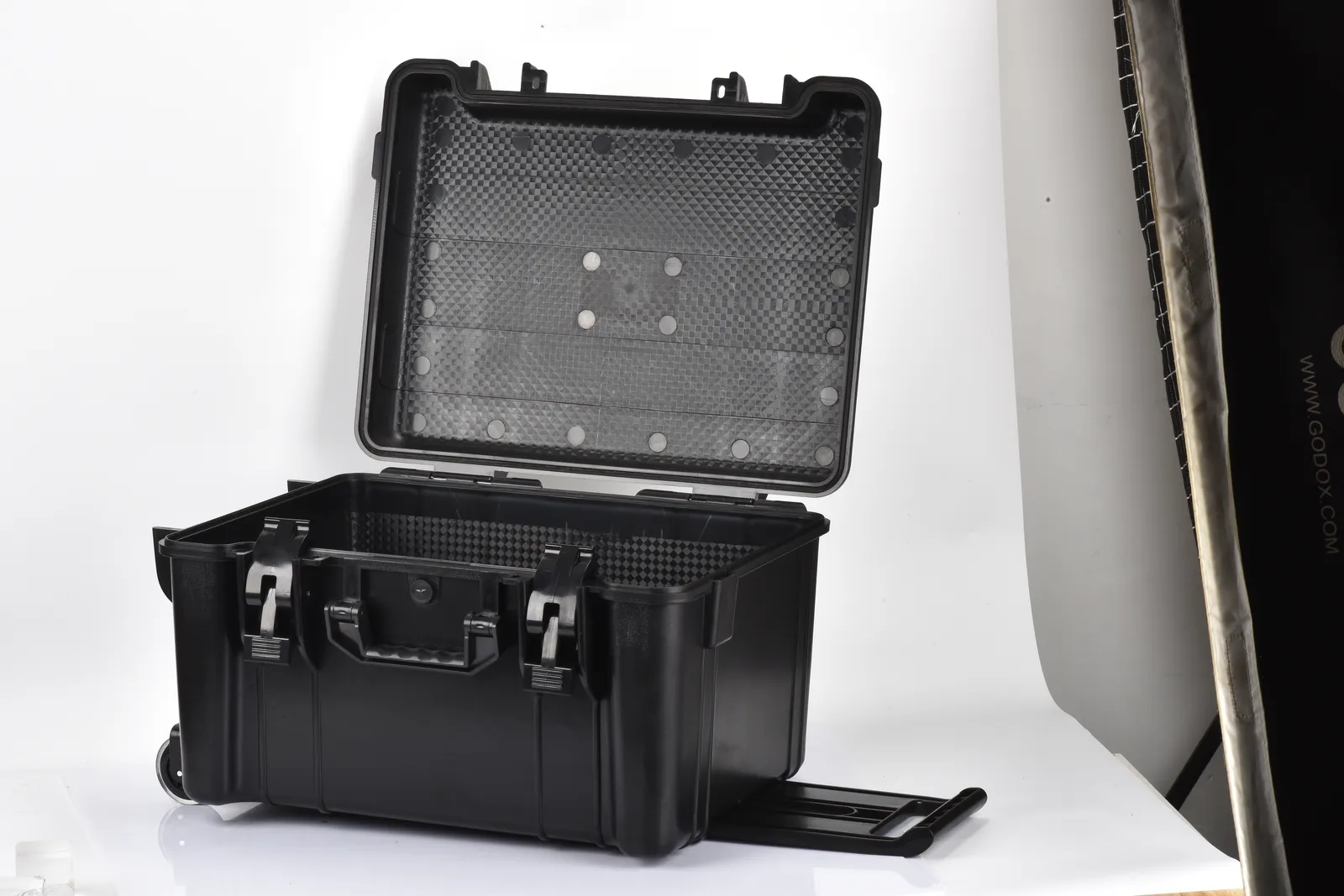 WL6-6232 ABS Wheeled Protective Case