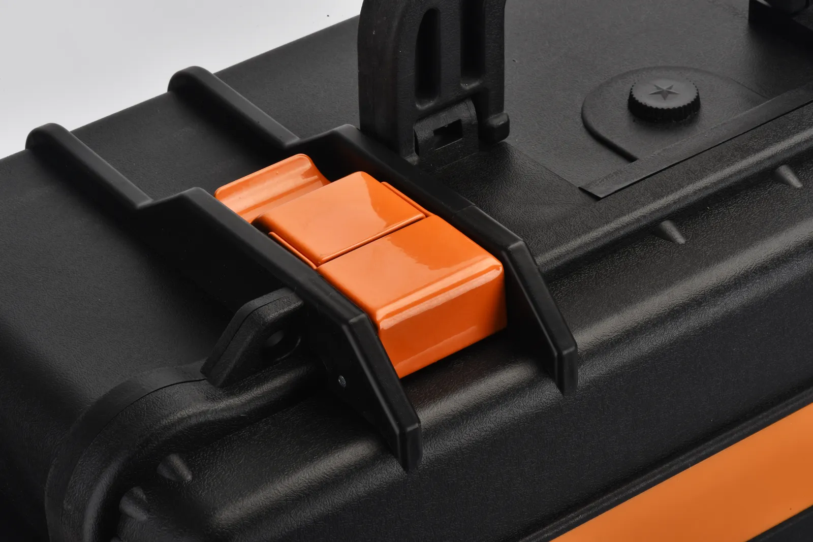 WL8-6027 Engineering PP Wheeled Protective Case