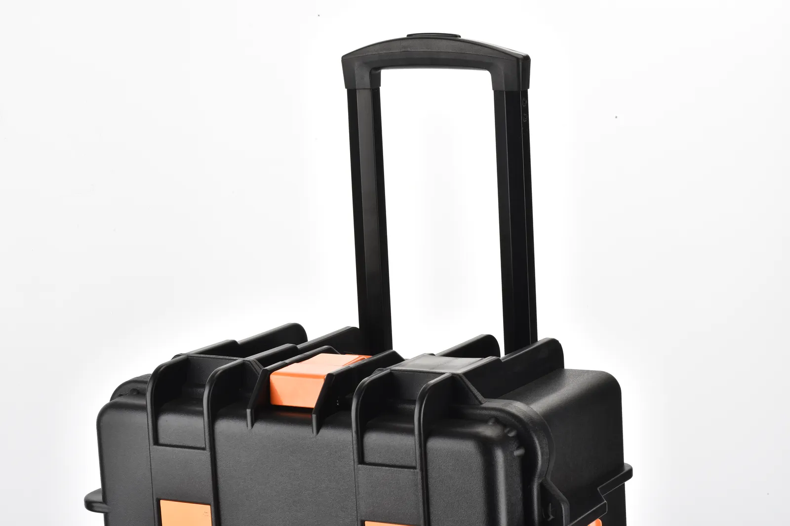 WL8-6027 Engineering PP Wheeled Protective Case