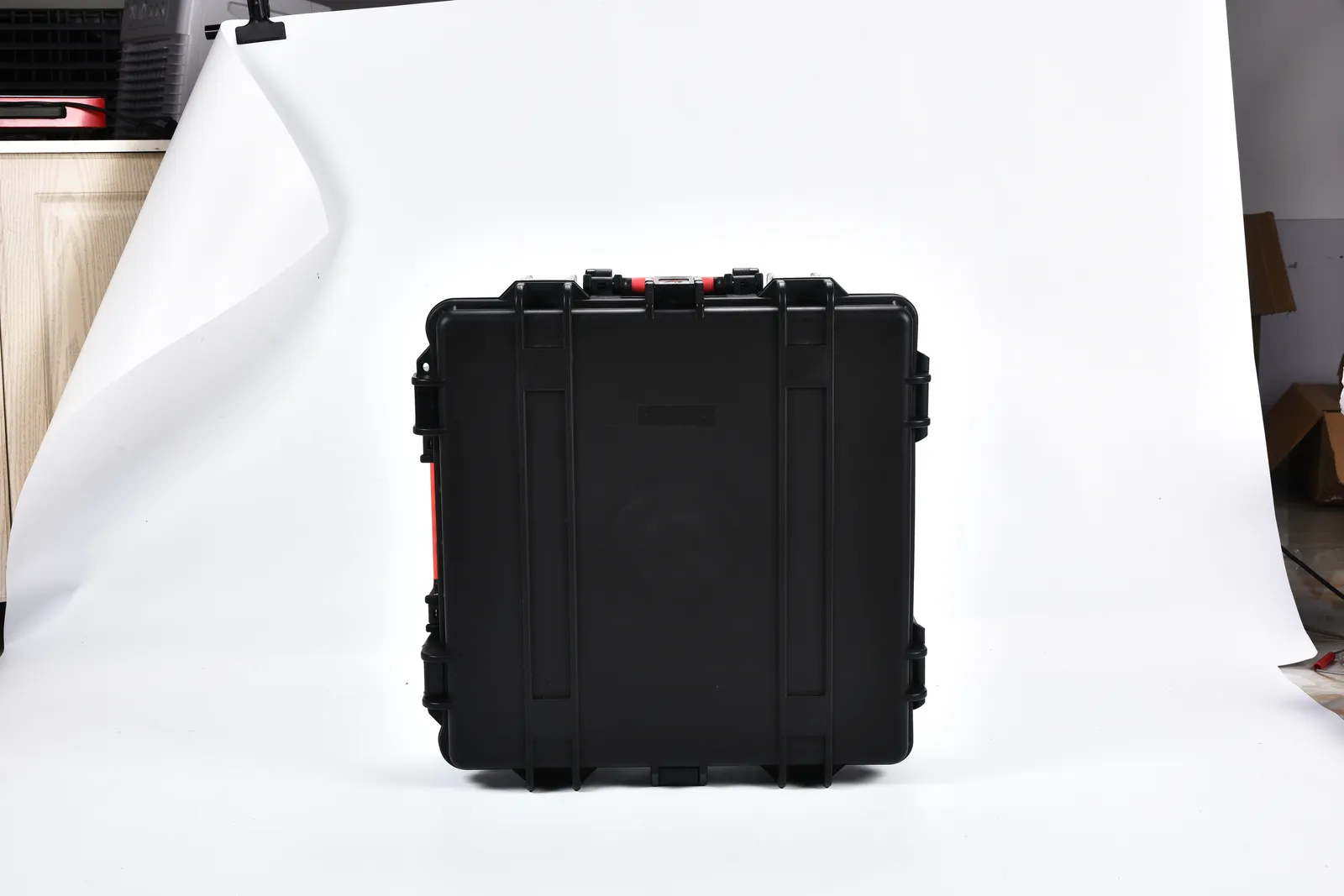 WL8-6127 PP Wheeled Protective Case