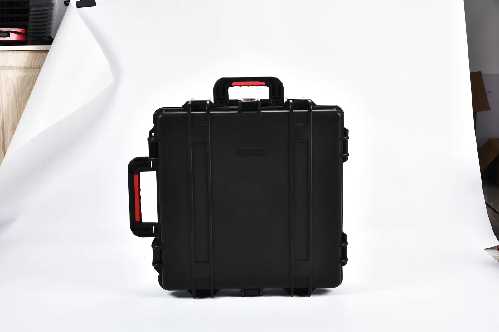 WL8-6127 PP Wheeled Protective Case