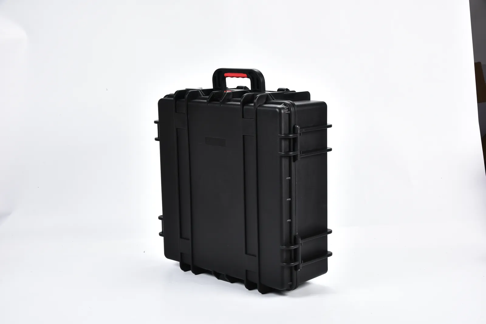 WL8-6127 PP Wheeled Protective Case