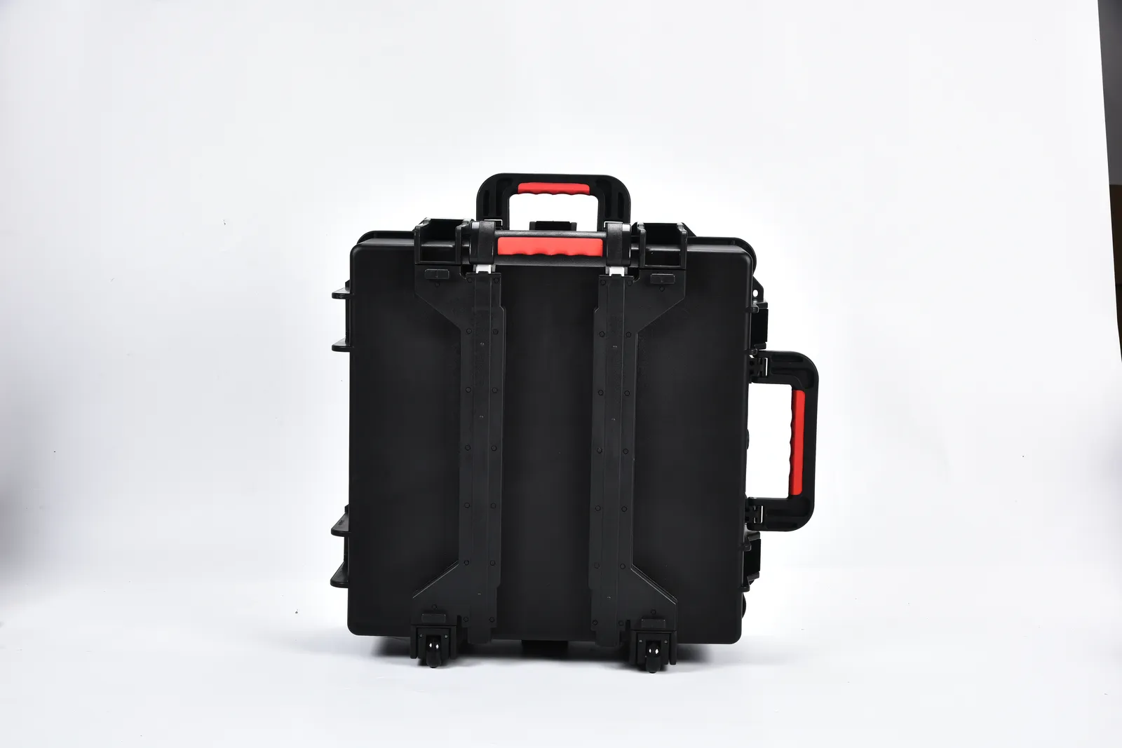 WL8-6127 PP Wheeled Protective Case