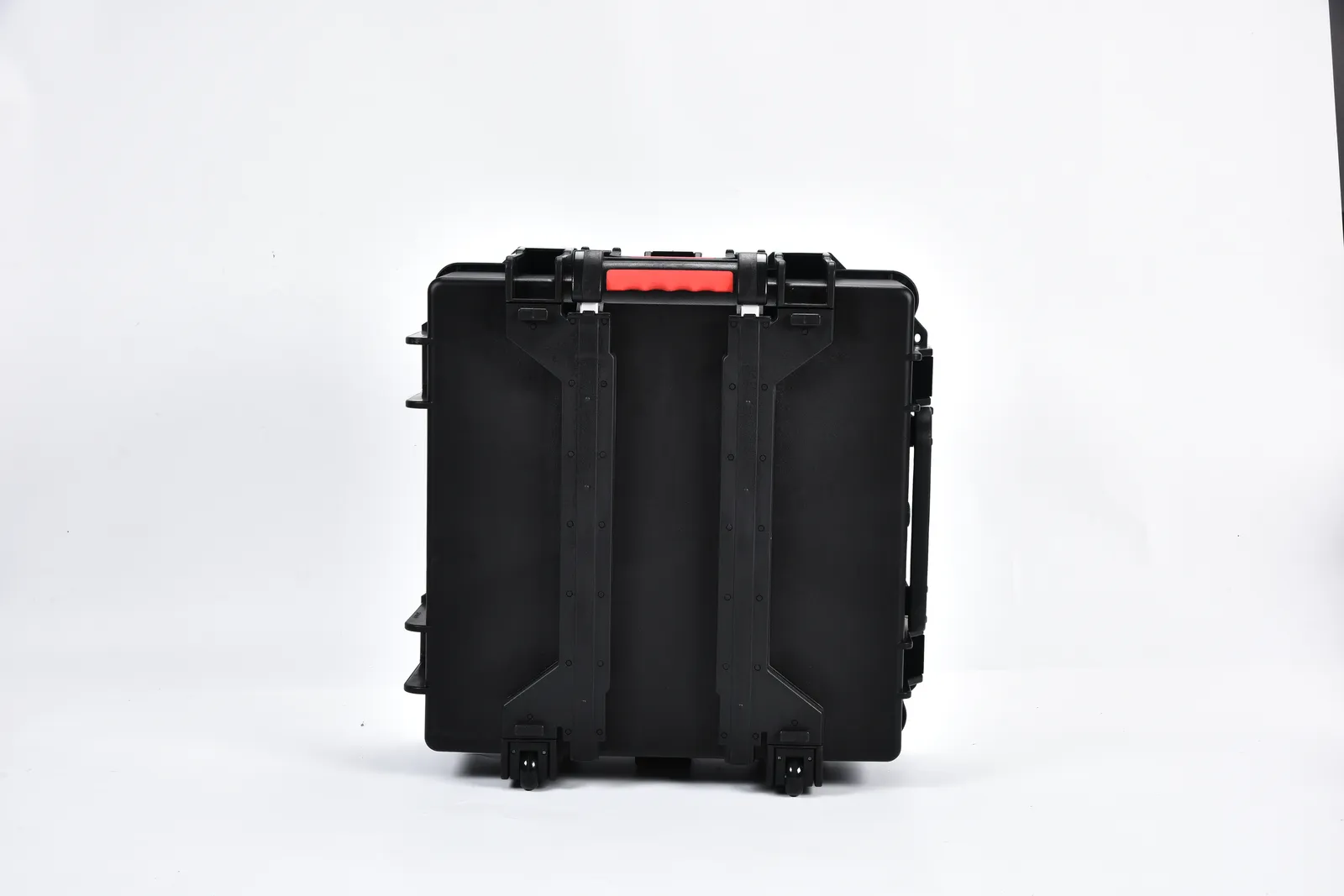 WL8-6127 PP Wheeled Protective Case