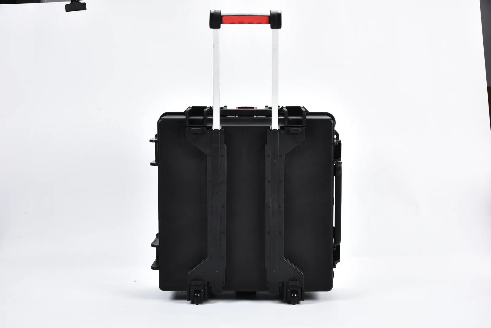 WL8-6127 PP Wheeled Protective Case