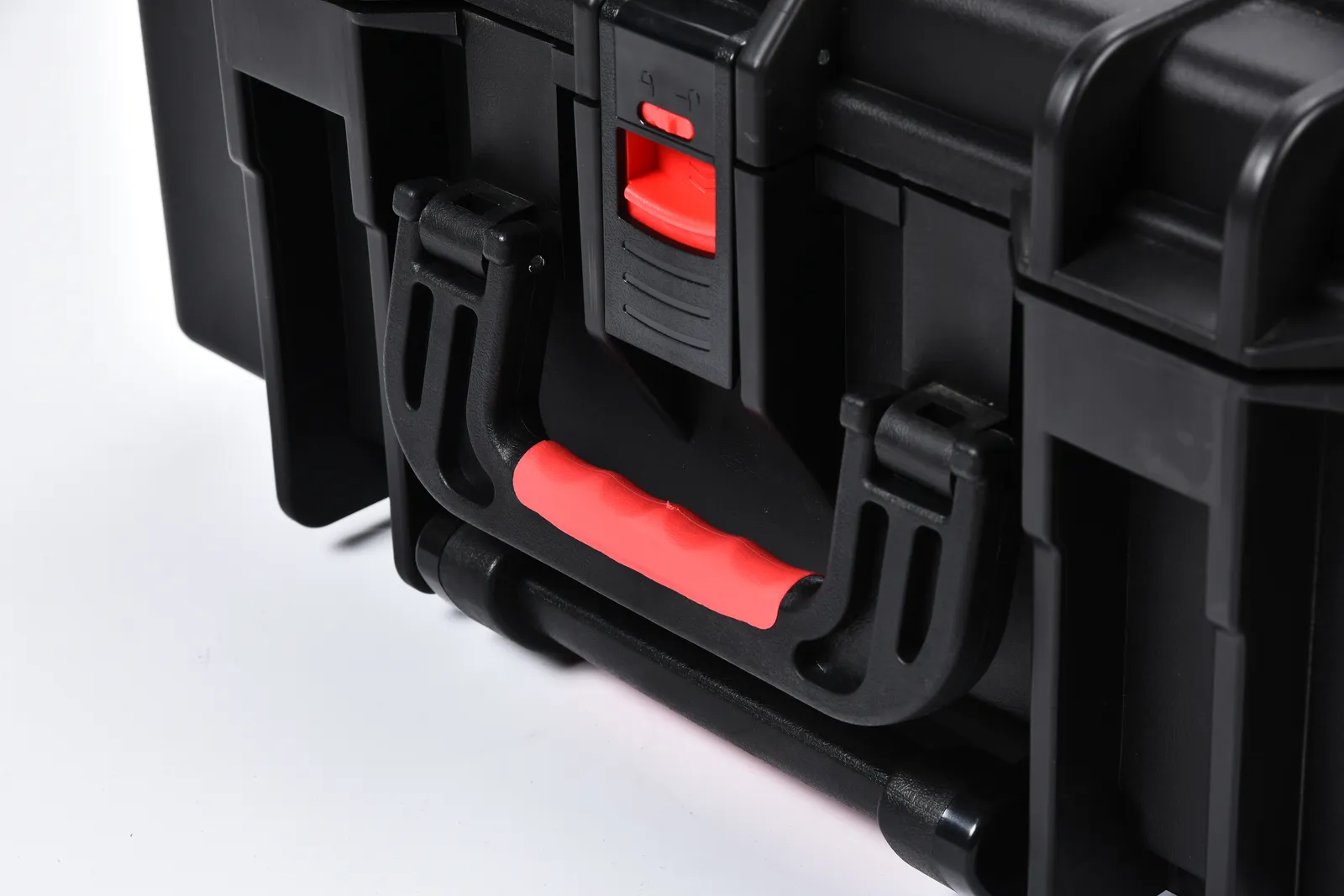 WL8-6127 PP Wheeled Protective Case