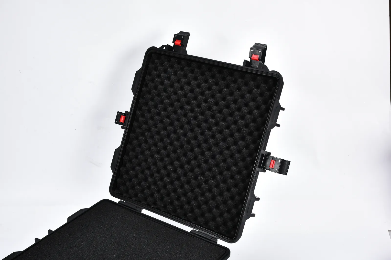 WL8-6127 PP Wheeled Protective Case