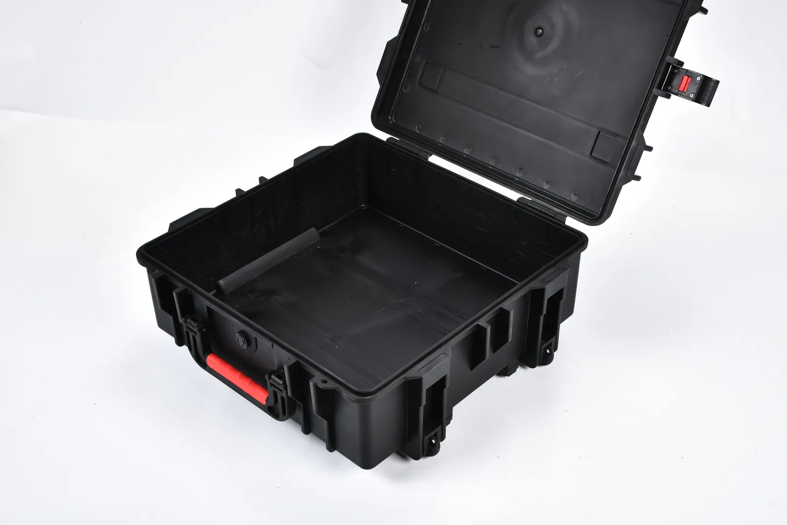 WL8-6127 PP Wheeled Protective Case