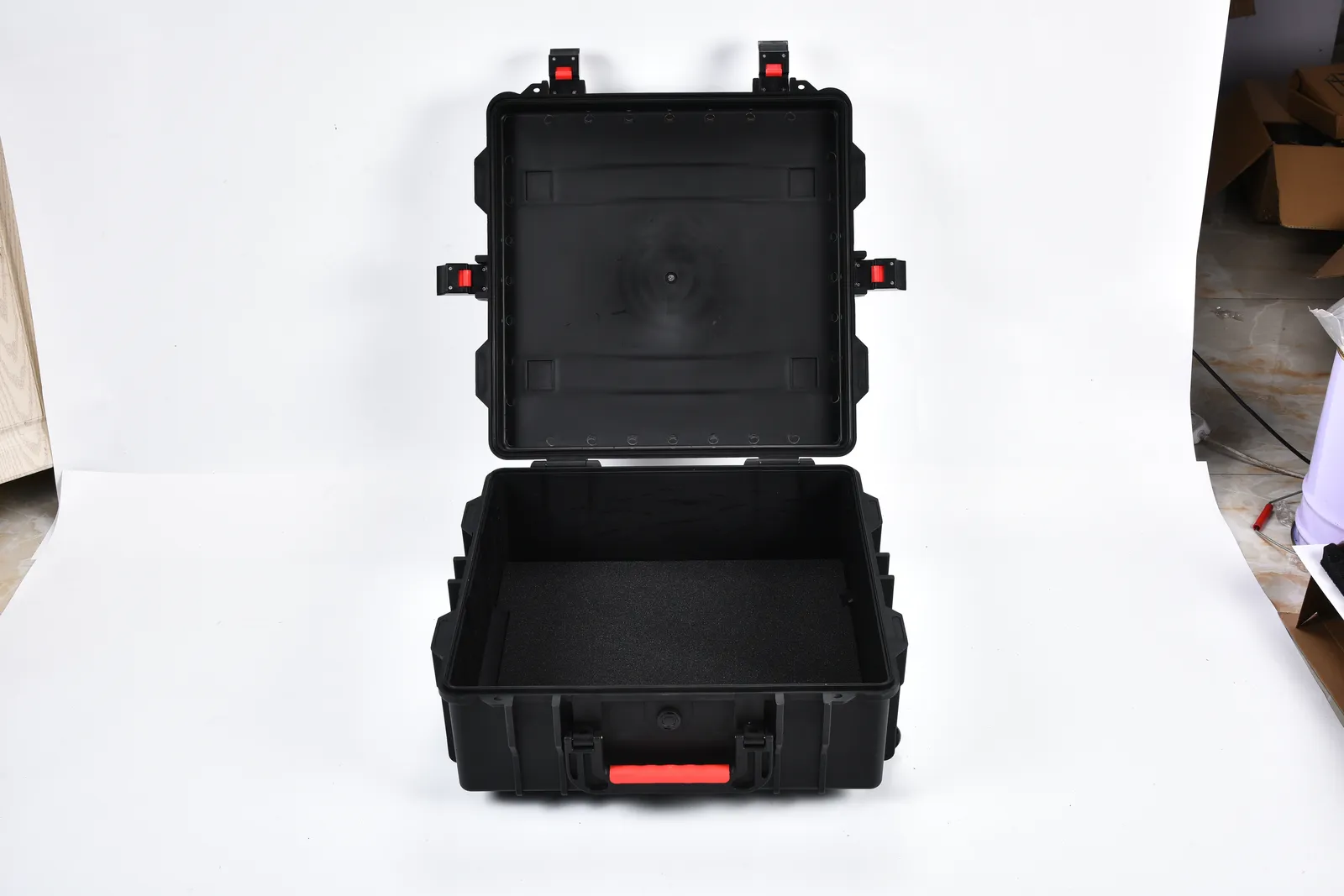 WL8-6127 PP Wheeled Protective Case