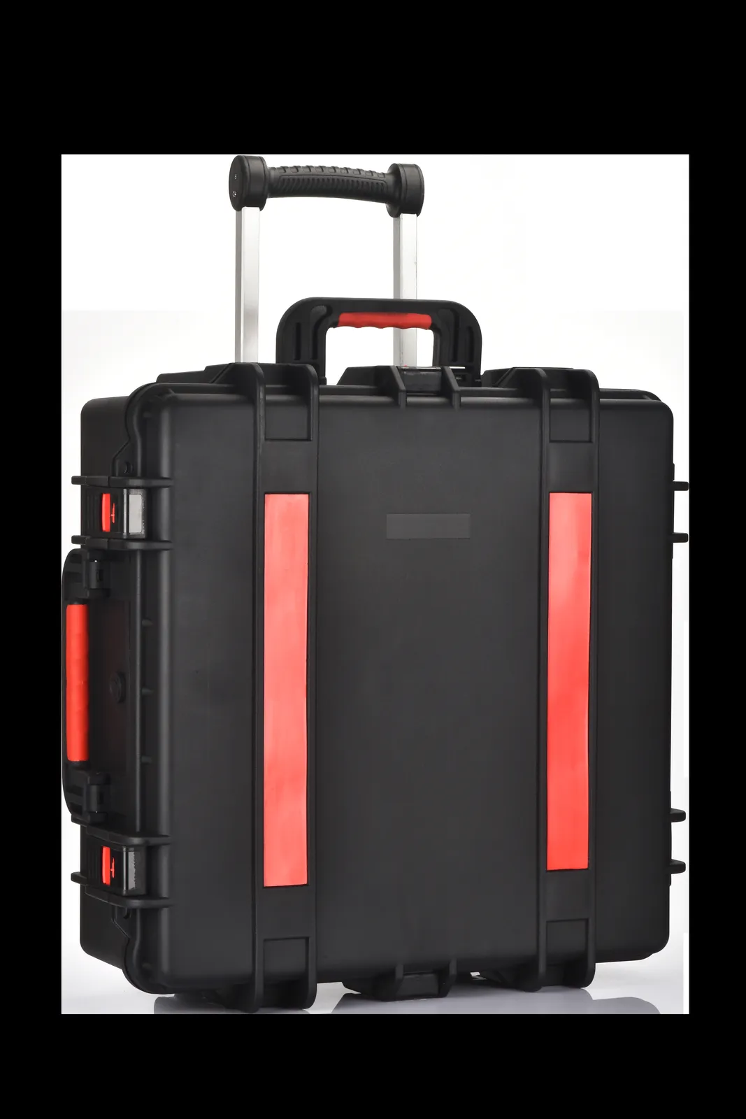 WL8-6127 PP Wheeled Protective Case