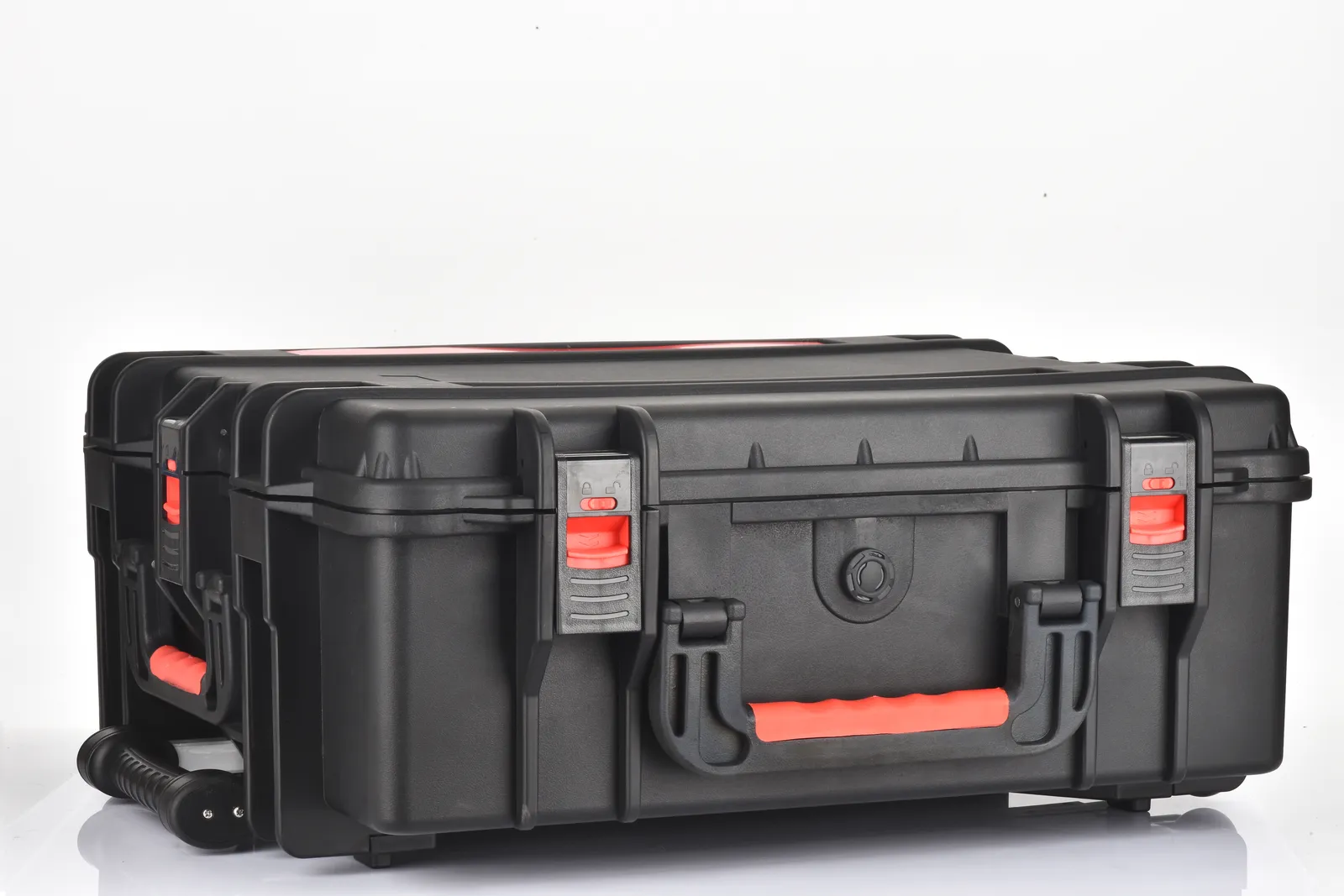 WL8-6127 PP Wheeled Protective Case