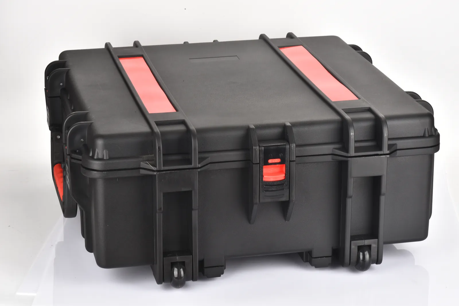 WL8-6127 PP Wheeled Protective Case