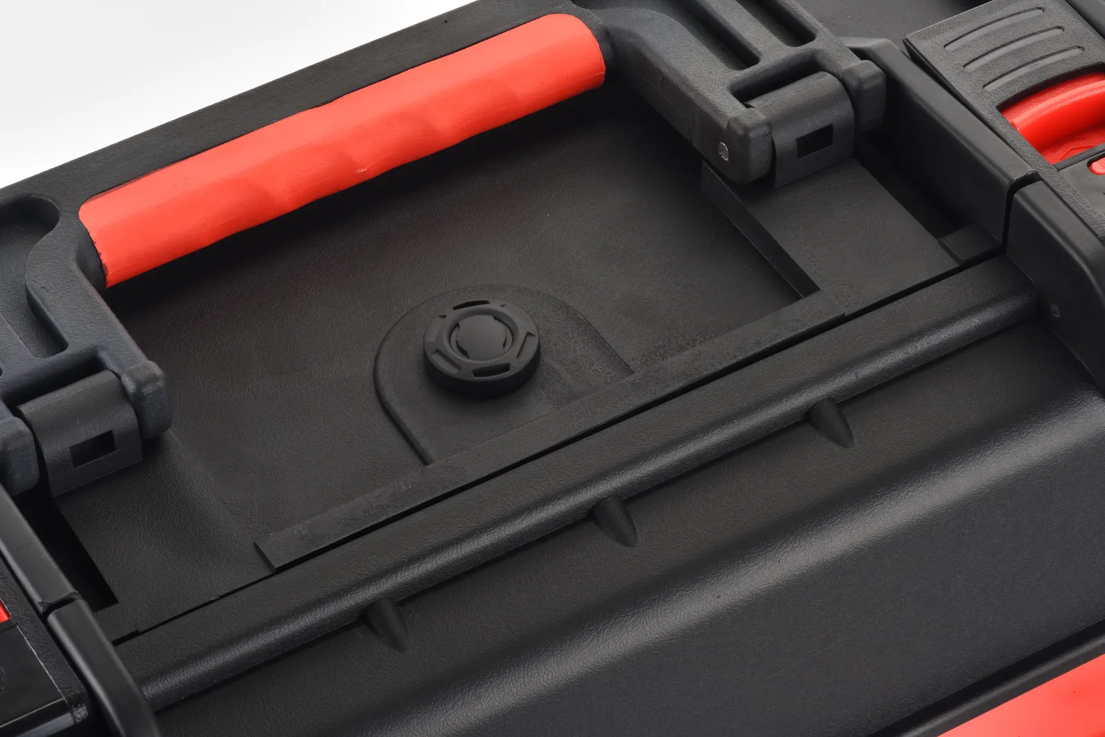 WL8-6127 PP Wheeled Protective Case