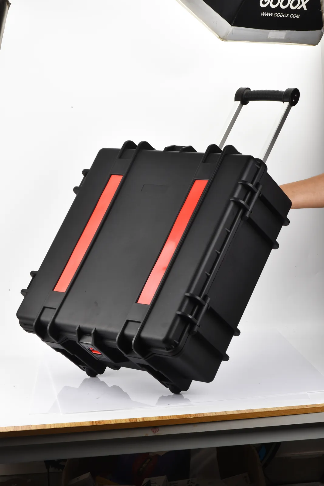 WL8-6127 PP Wheeled Protective Case