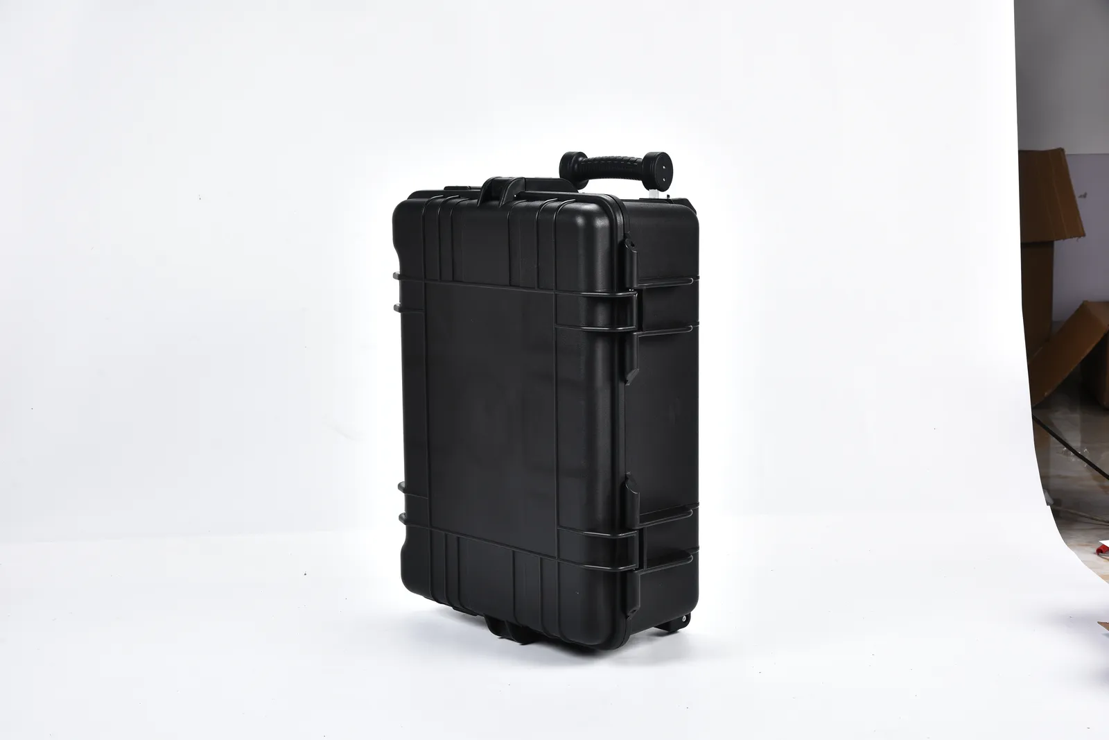 WL8-7227 Engineering PP Wheeled Protective Case