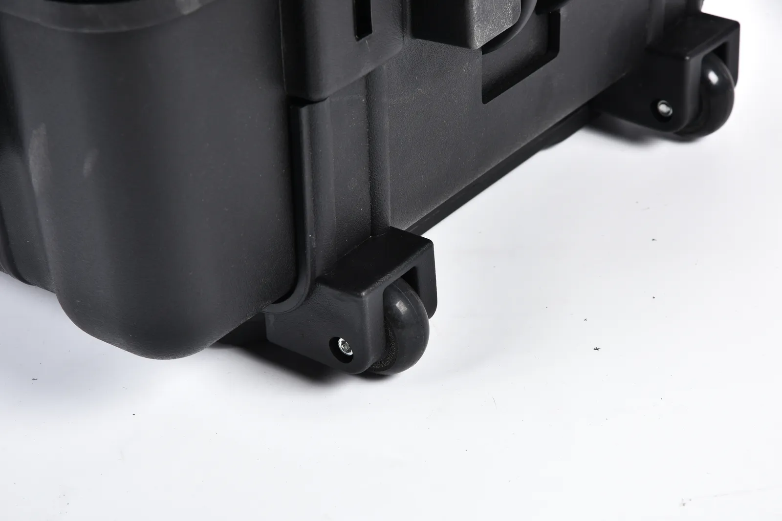 WL8-7227 Engineering PP Wheeled Protective Case